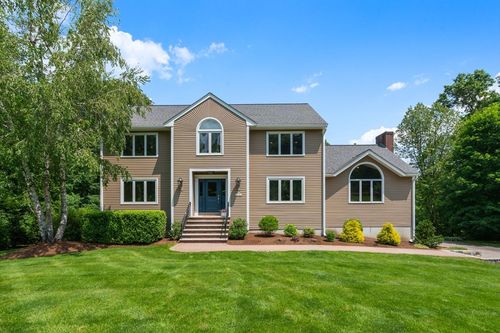 66 Ashcroft Rd, Sharon, MA, 02067-1402 | Card Image