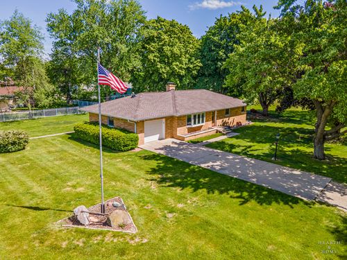 10218 Mcconnell St, Richmond, IL, 60071-9522 | Card Image