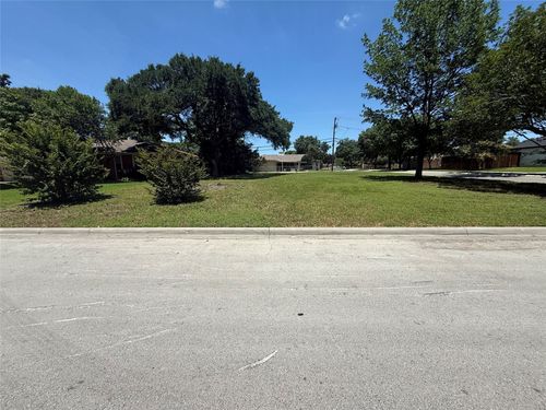 2981 Primrose Ln, Farmers Branch, TX, 75234-6436 | Card Image