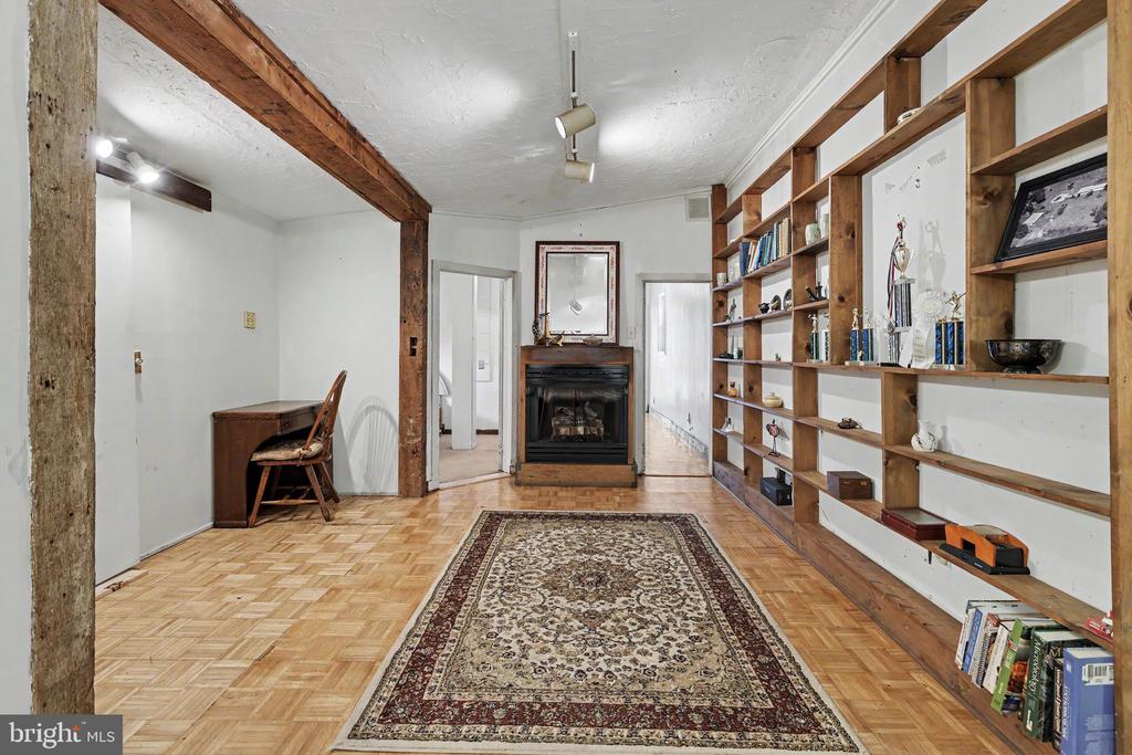 Residential in HOPEWELL 4