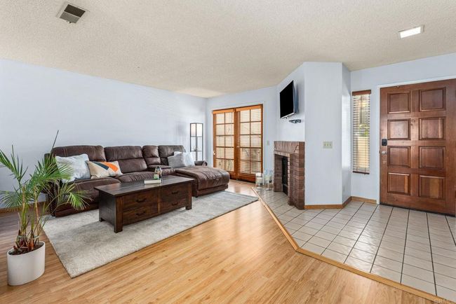 1415 Summit Dr, Condo with 2 bedrooms, 2 bathrooms and 2 parking in Chula Vista CA | Image 4
