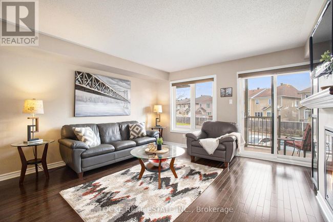 2411 Esprit Dr, Condo with 2 bedrooms, 3 bathrooms and 1 parking in Orléans ON | Image 4
