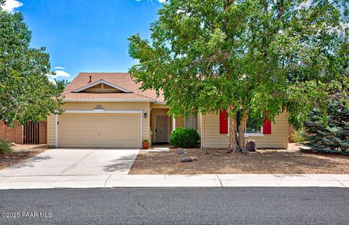 7461 N Windy Walk Way, Prescott Valley, AZ, 86315-3076 | Card Image
