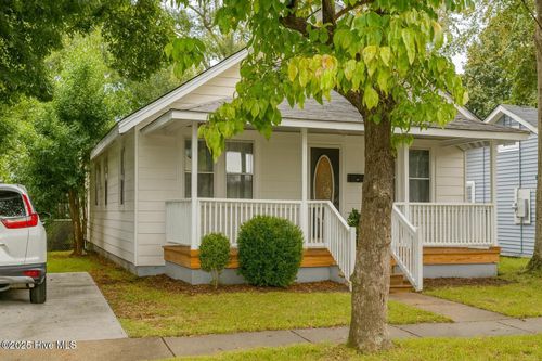 603 Maple St, Elizabeth City, NC, 27909-4242 | Card Image