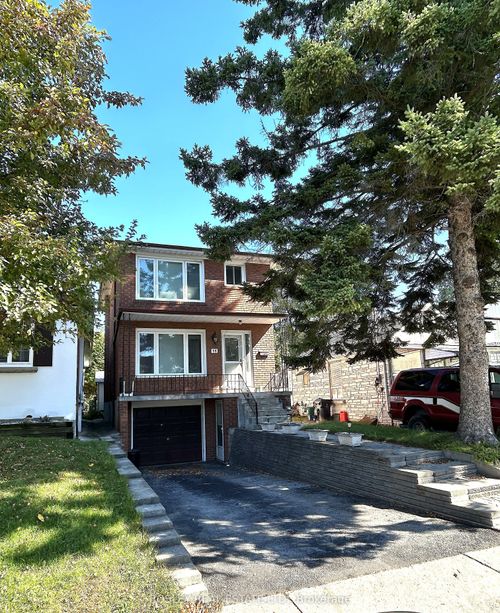 11 Forty First Street, Etobicoke, ON, M8W3N4 | Card Image