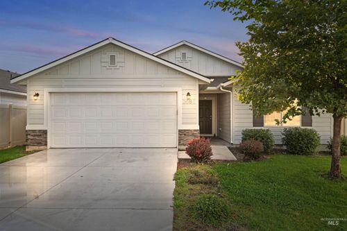 3086 N Saratov Way, Kuna, ID, 83634-4856 | Card Image