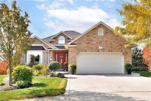 148-7 Maue Crt, Baden, ON, N3A3P2 | Card Image