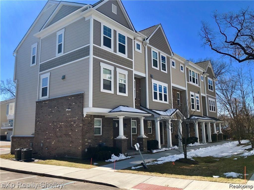 Residential Lease in Royal Oak 2