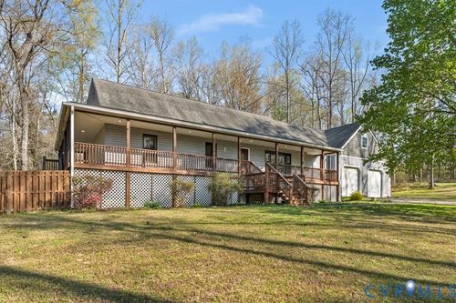 7040 Old Roxbury Rd, Quinton, VA, 23141-1401 | Card Image