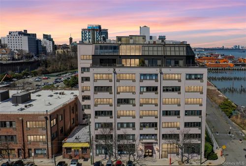 apt-5j-10 Bay Street Lndg, Staten Island, NY, 10301-2532 | Card Image