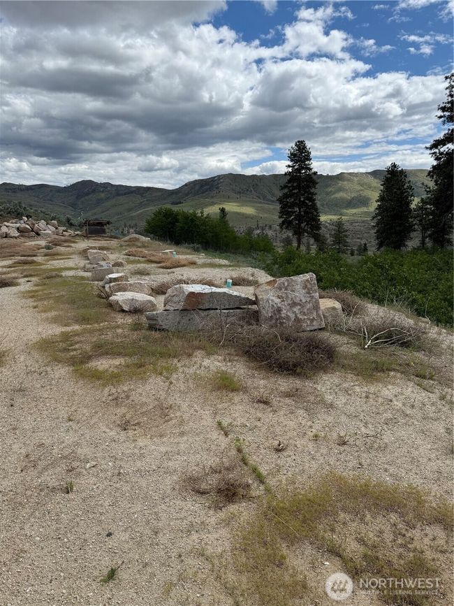 A view to the East | Image 7