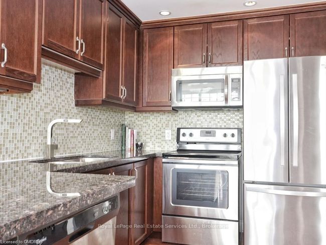 403 - 205 Lakeshore Rd W, Condo with 2 bedrooms, 2 bathrooms and null parking in Oakville ON | Image 12