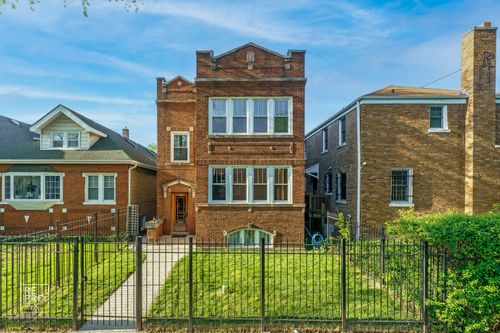 1-4055 W Nelson Street, Chicago, IL, 60641 | Card Image