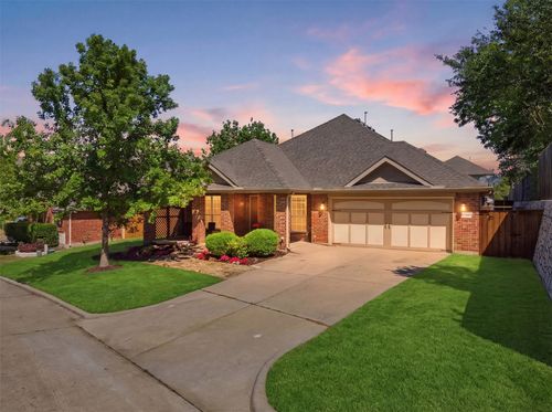 8600 Laughing Waters Trl, Mckinney, TX, 75070-6138 | Card Image