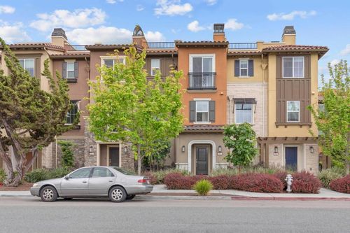541 Walker Dr, Mountain View, CA, 94043-3654 | Card Image