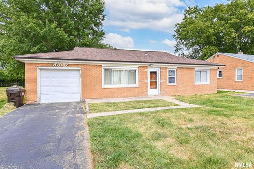 5605 W Legion Hall Rd, Dunlap, IL, 61525-9753 | Card Image