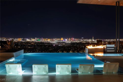 19 Boulderback Dr, Henderson, NV, 89012-7286 | Card Image