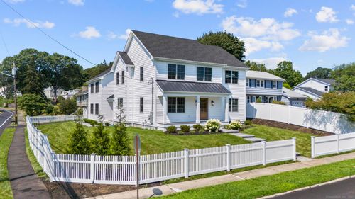 15 Barton Rd, Fairfield, CT, 06824-4501 | Card Image