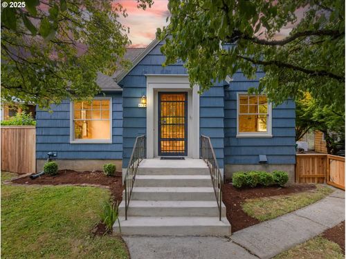 4128 Se Franklin St, Portland, OR, 97202 | Card Image