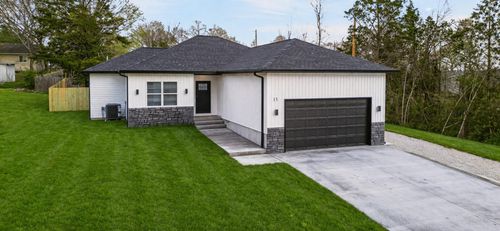15 Redbud Ln, Kimberling City, MO, 65686-9669 | Card Image