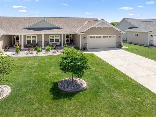 2070 Farmlane Drive, Slinger, WI, 53086 | Card Image