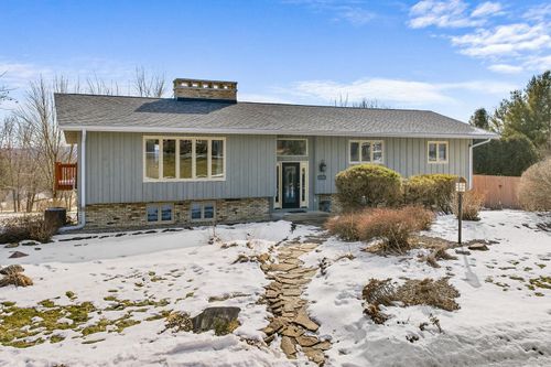 128 Monroe Street, Baraboo, WI, 53913 | Card Image