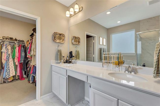 Primary Full Bathroom | Image 19