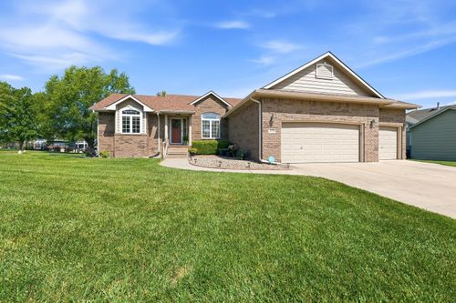 1025 S Glenmoor St, Wichita, KS, 67207 | Card Image