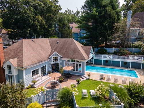 1111-1111 Old Pond Ln, Norwich, CT, 06360-7053 | Card Image