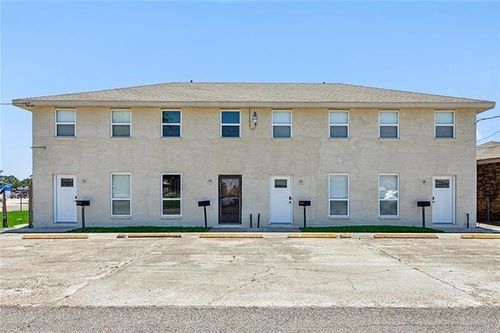 d-900 Avenue H, Westwego, LA, 70094 | Card Image