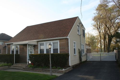 1000 E Touhy Ave, Des Plaines, IL, 60018-2802 | Card Image