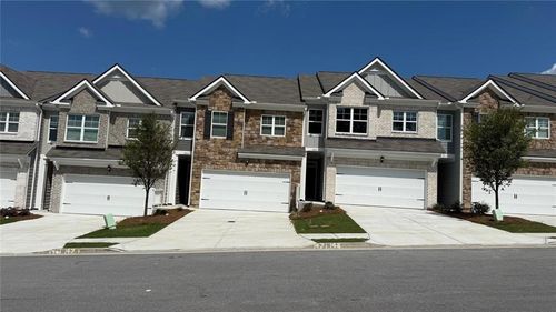 3031 Greyton Dr, Buford, GA, 30519-4813 | Card Image