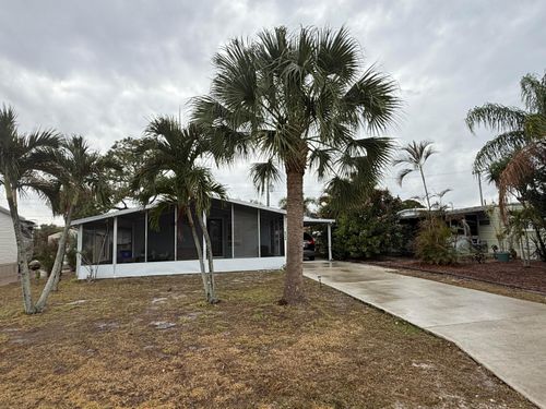 8508 Se Swan Ave, Hobe Sound, FL, 33455-4580 | Card Image