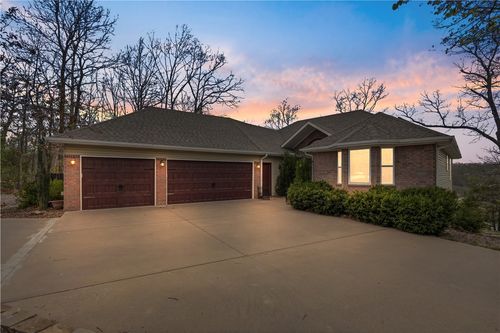 27 Stucky Ln, Bella Vista, AR, 72715-5223 | Card Image