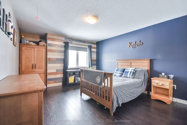 212 Maplewood Dr, House other with 3 bedrooms, 3 bathrooms and 4 parking in Angus ON | Image 20