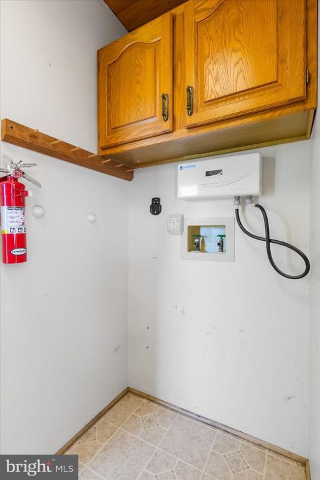 2048 Hinton Rd, House other with 2 bedrooms, 2 bathrooms and null parking in KEARNEYSVILLE WV | Image 35