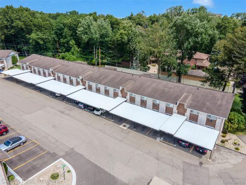 apt-4-7570 Woodview St, Westland, MI, 48185-5929 | Card Image