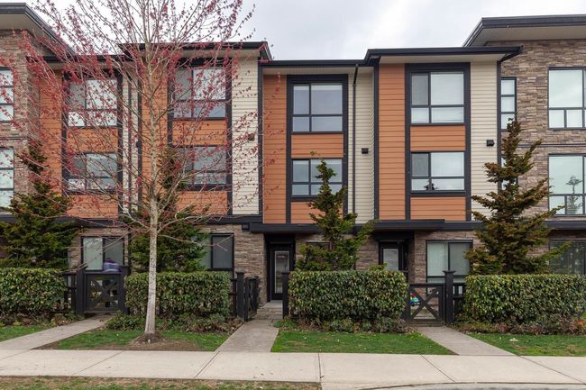 20 - 20857 77 A Avenue, Townhouse with 2 bedrooms, 2 bathrooms and 2 parking in Langley BC | Image 1