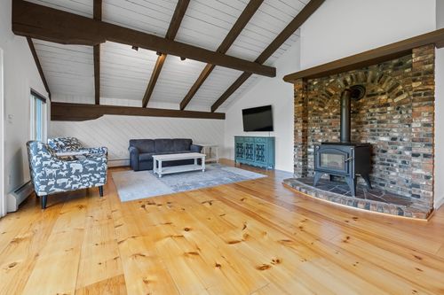 1-190 Vt Route 11, Peru, VT, 05152-9720 | Card Image