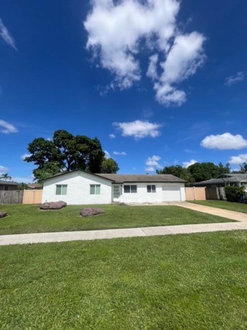 846 Croton Dr, Royal Palm Beach, FL, 33411-3415 | Card Image