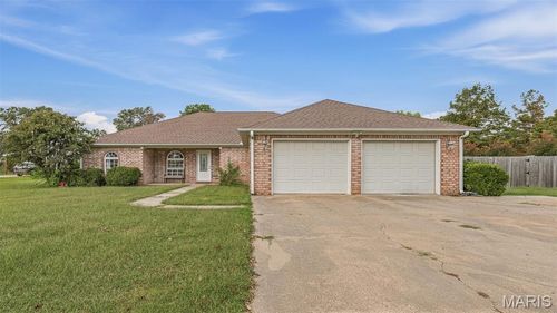 913 S Sutton Pl, Kennett, MO, 63857-3900 | Card Image