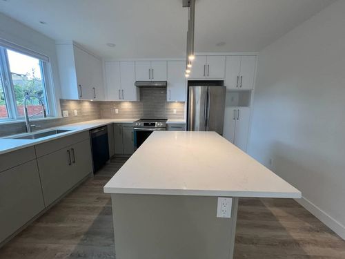 suite-12096 Irving St, Maple Ridge, BC, V2X9S5 | Card Image