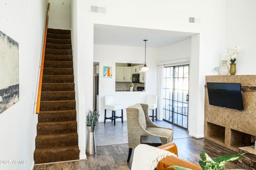 1066-1126 W Elliot Rd, Chandler, AZ, 85224-1883 | Card Image