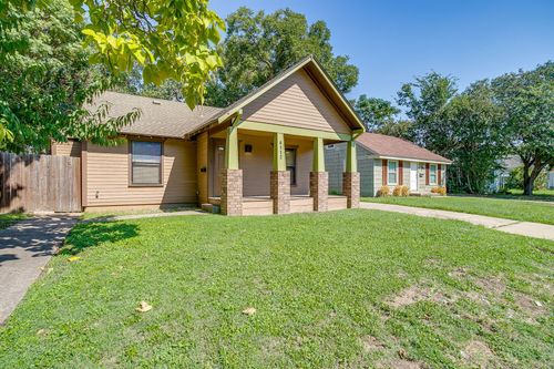 4112 Valentine St, Fort Worth, TX, 76107-6411 | Card Image
