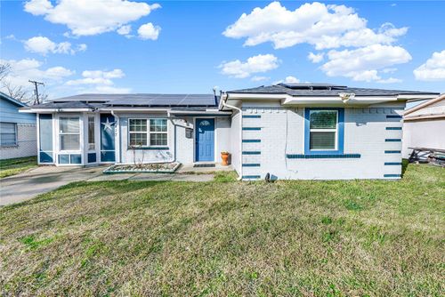 2417 Vickie St, Mesquite, TX, 75149-1223 | Card Image