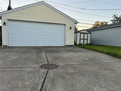 1572 Woodrow Avenue, House other with 4 bedrooms, 1 bathrooms and null parking in Mayfield Heights OH | Image 3