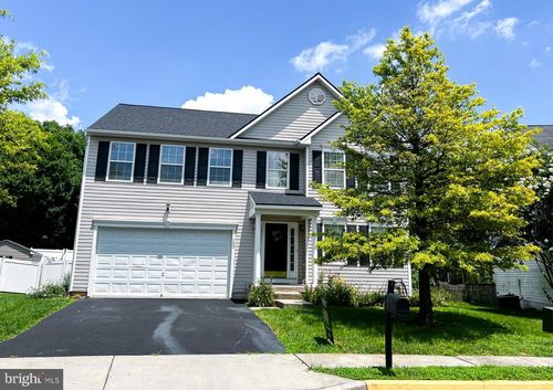 153 Flagstaff Cir, MARTINSBURG, WV, 25405-5705 | Card Image