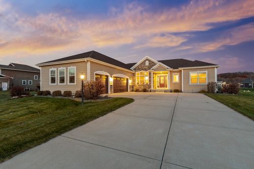 6456 Revere Pass, Windsor, WI, 53532 | Card Image