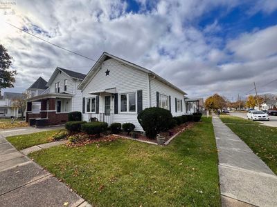 1001 Perry St, House other with 3 bedrooms, 1 bathrooms and 1 parking in Sandusky OH | Image 1