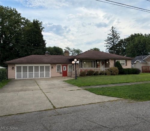 578 Sandusky St, Conneaut, OH, 44030-1770 | Card Image